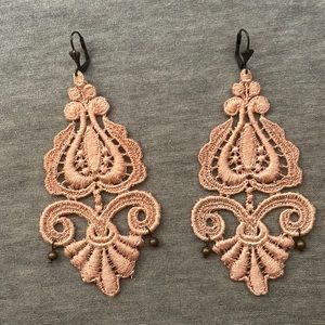 Never worn, detailed knit work earrings, beautiful soft pink and lightweight.
